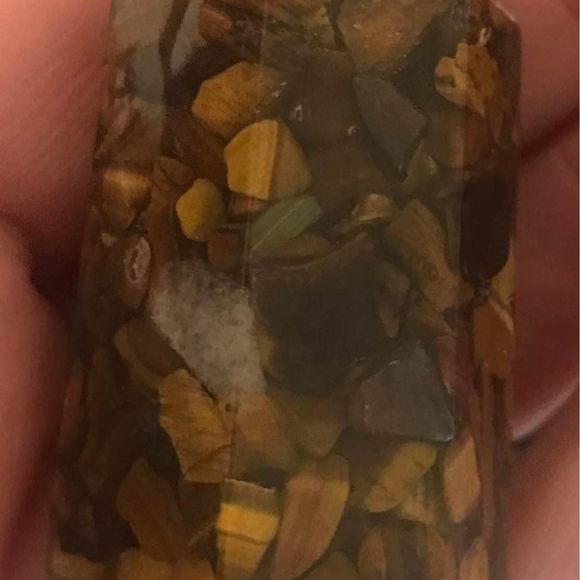 Resin point filled with tigers eye chips 2 inches tall - Picture 2 of 3